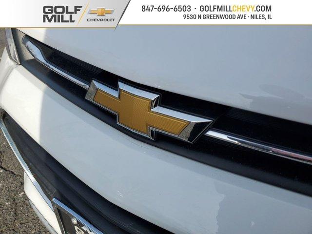 Photo of 2018 Summit White Chevrolet Trax