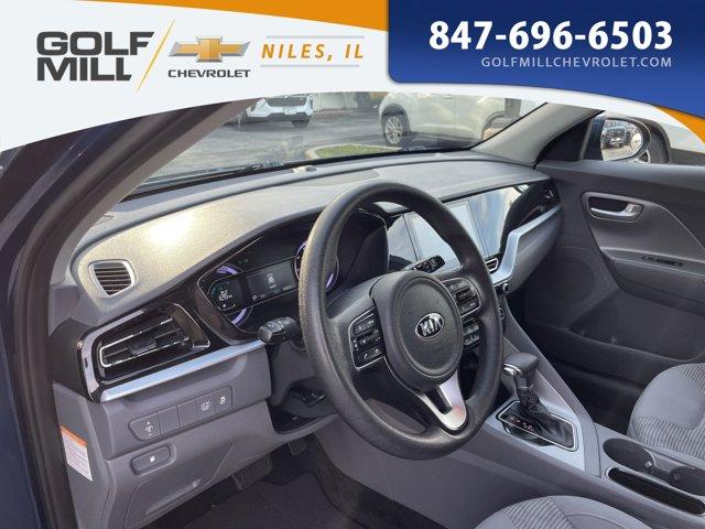 Photo of 2020 Deep Cerulean Kia Niro