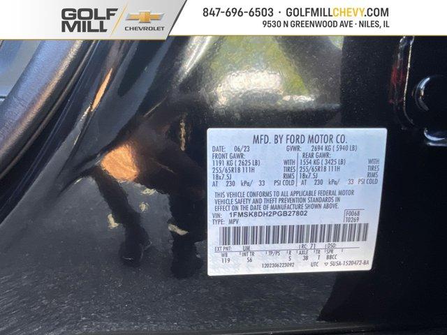 Photo of 2023 AGATE BLACK METALLIC Ford Explorer