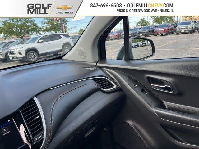 Photo of 2022 Mosaic Black Metallic Chevrolet Trax