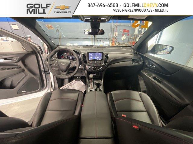 Photo of 2023 Summit White Chevrolet Equinox