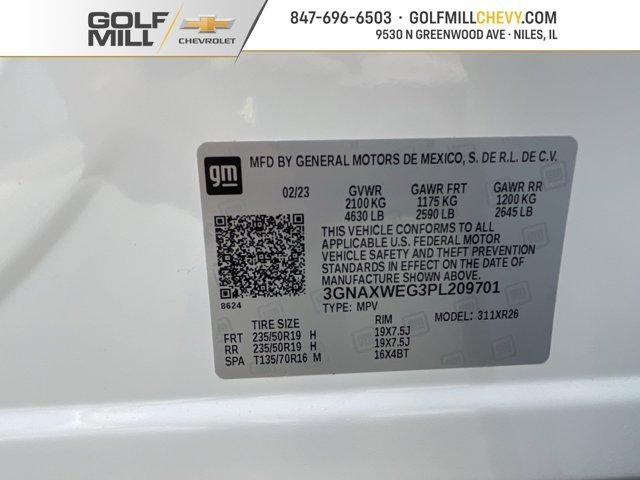 Photo of 2023 Summit White Chevrolet Equinox