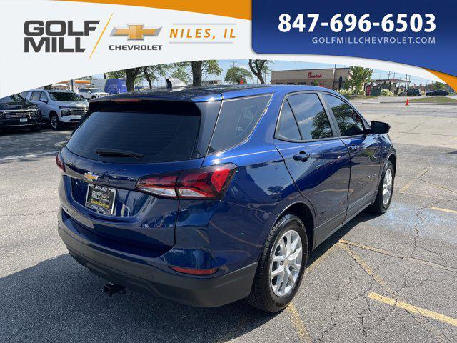 Photo of 2022 Blue Glow Metallic Chevrolet Equinox