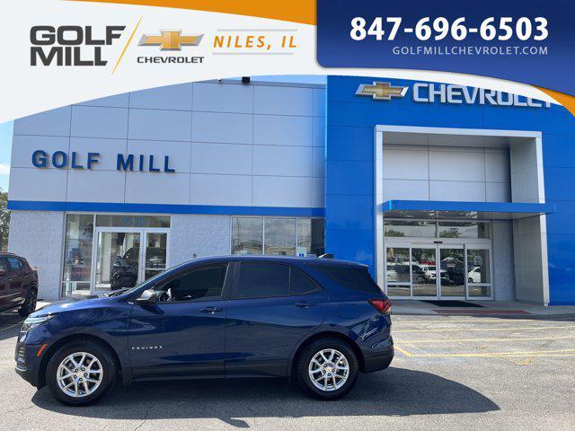 Photo of 2022 Blue Glow Metallic Chevrolet Equinox