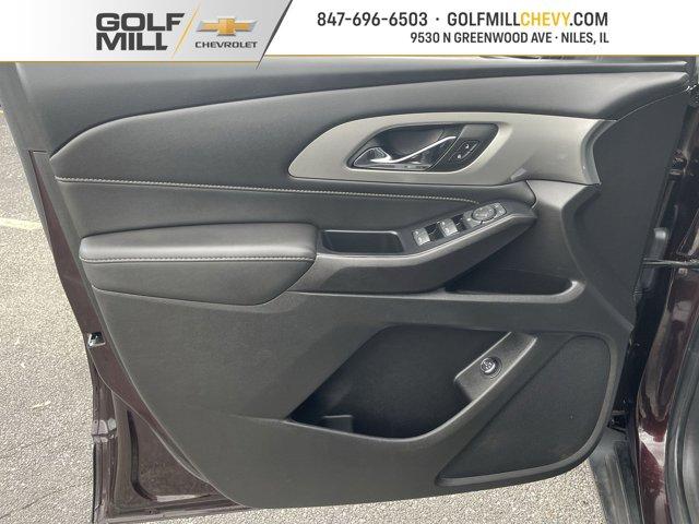 Photo of 2023 Black Cherry Metallic Chevrolet Traverse