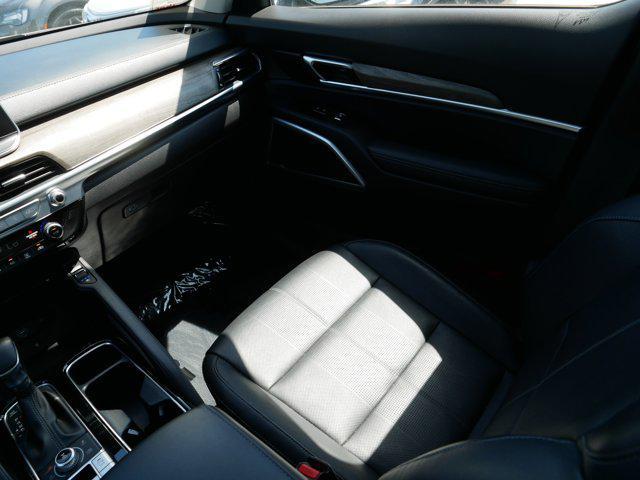 Photo of 2022 Ebony Black Kia Telluride