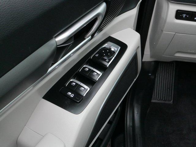 Photo of 2022 Ebony Black Kia Telluride