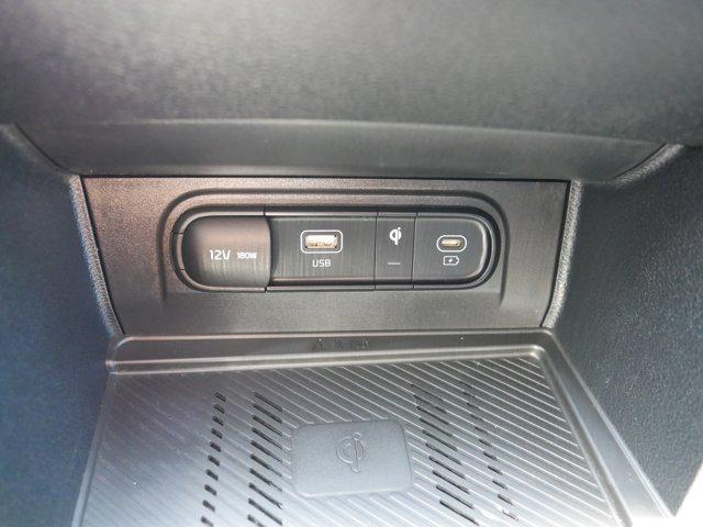 Photo of 2023 Ebony Black Kia Sportage