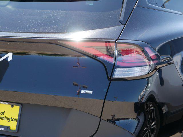 Photo of 2023 Ebony Black Kia Sportage