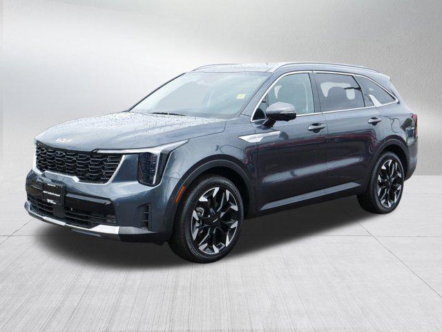 Photo of 2024 Gravity Grey Kia Sorento