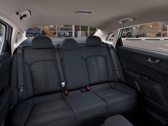 Photo of 2025 Snow White Pearl Kia K5