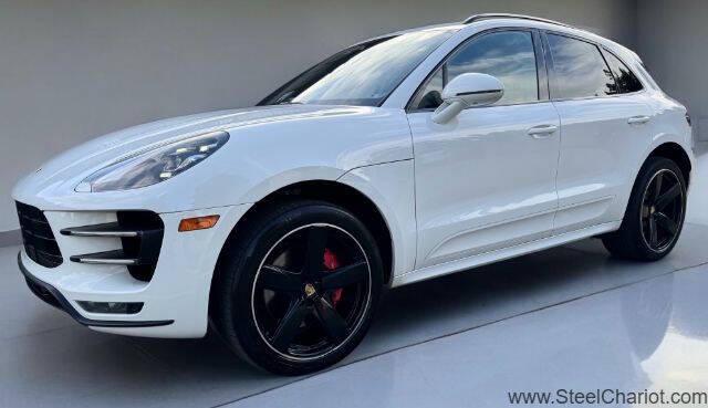 Photo of 2017 White Porsche Macan