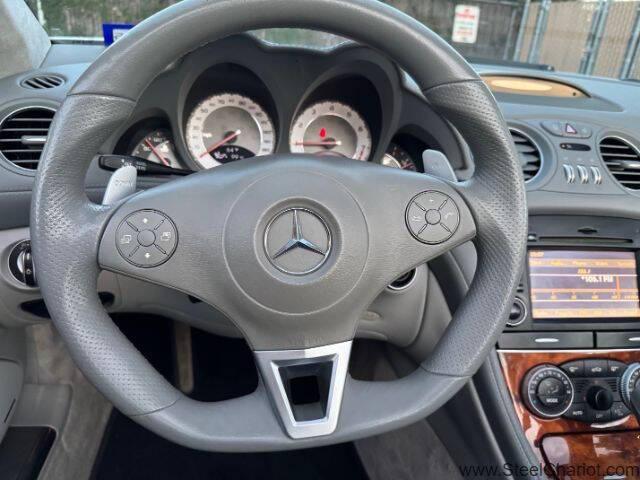 Photo of 2009 Silver Mercedes-Benz SL-Class