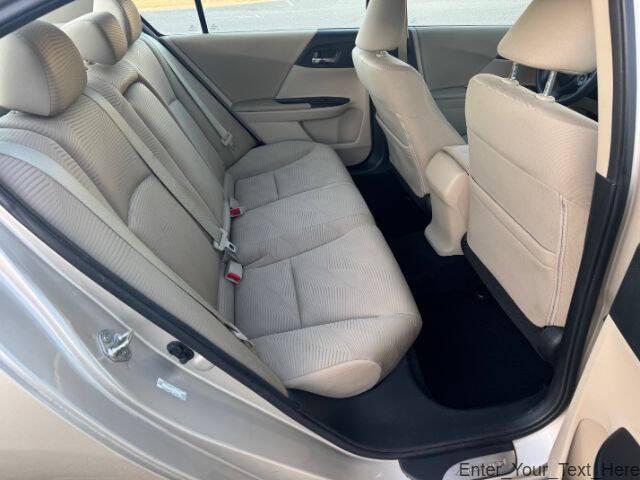 Photo of 2014 GOLD Honda Accord