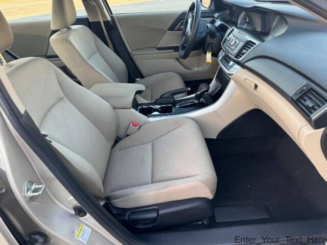 Photo of 2014 GOLD Honda Accord