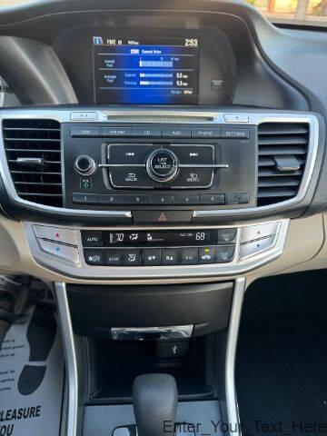 Photo of 2014 GOLD Honda Accord