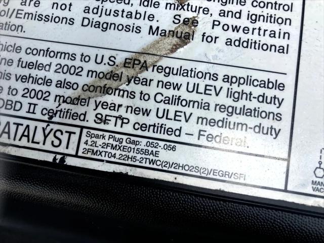 Photo of 2002 Silver Clearcoat Metallic Ford F-150