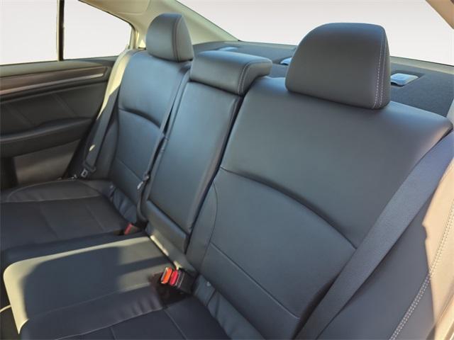 Photo of 2019 Ice Silver Metallic Subaru Legacy