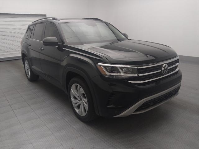 Photo of 2021 Racing Green Metallic Volkswagen Atlas