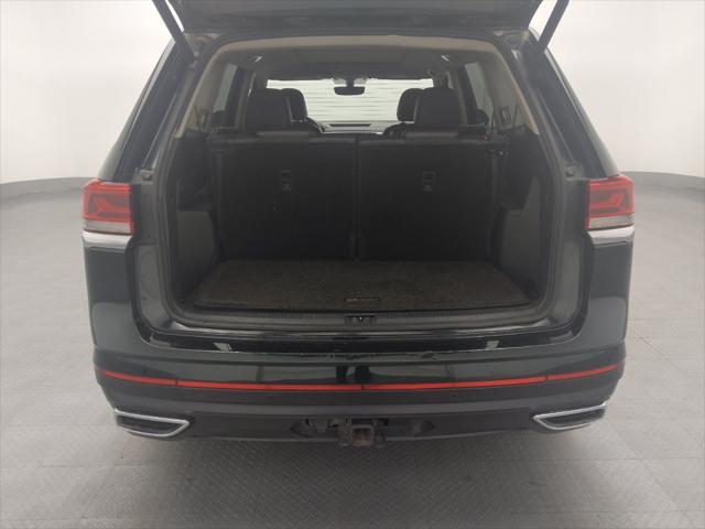 Photo of 2021 Racing Green Metallic Volkswagen Atlas