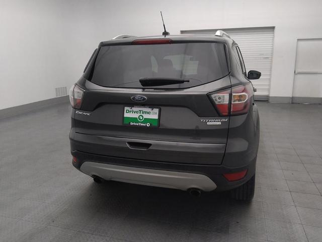 Photo of 2017 White Platinum Metallic Tri-Coat Ford Escape