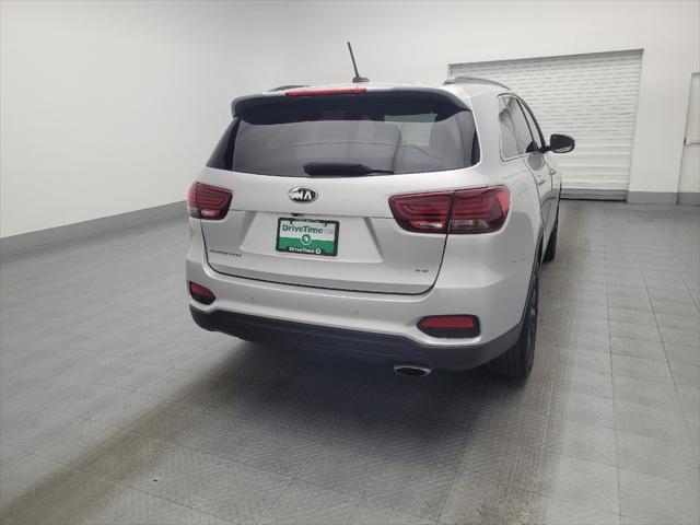 Photo of 2019 Silver Kia Sorento