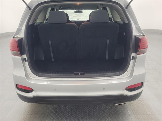 Photo of 2019 Silver Kia Sorento