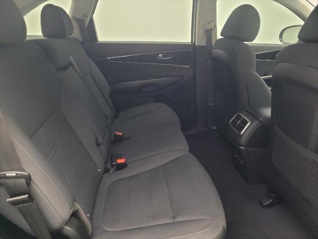 Photo of 2019 Silver Kia Sorento