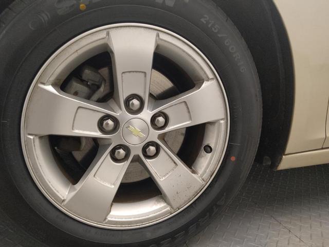 Photo of 2014 Gold Chevrolet Malibu