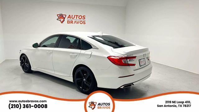 Photo of 2019 White Honda Accord