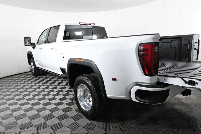 Photo of 2025 Summit White GMC Sierra 3500