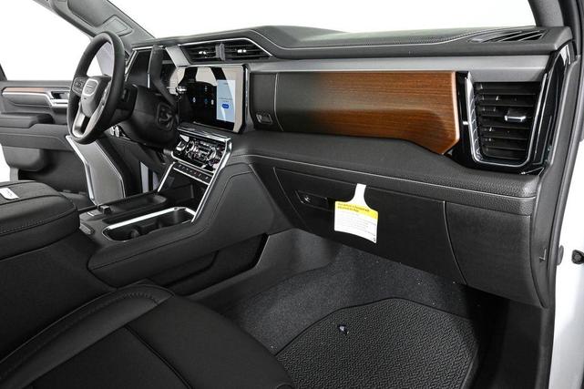 Photo of 2025 Summit White GMC Sierra 3500