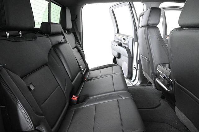 Photo of 2025 Summit White GMC Sierra 3500