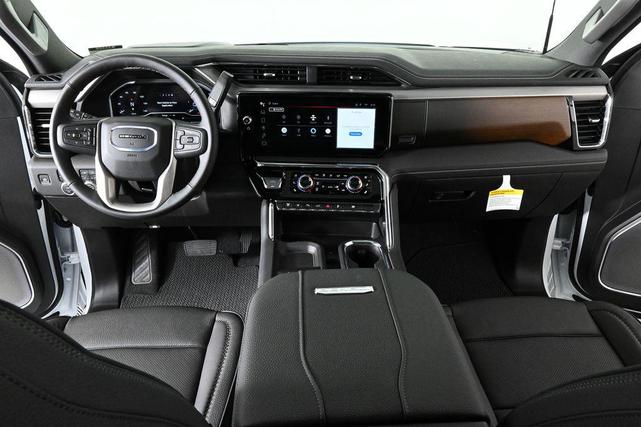 Photo of 2025 Summit White GMC Sierra 3500