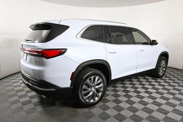 Photo of 2026 White Tri-Coat Buick Enclave