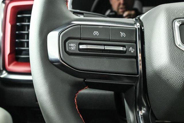 Photo of 2025 Onyx Black GMC Canyon