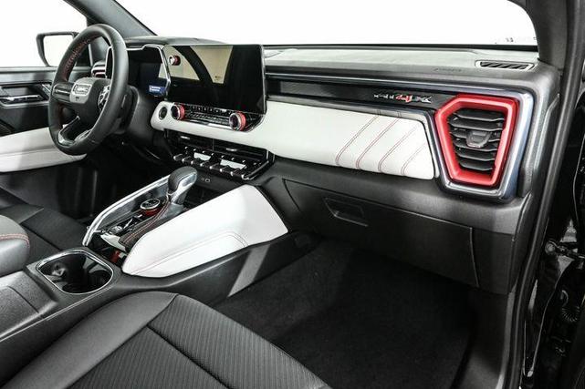 Photo of 2025 Onyx Black GMC Canyon