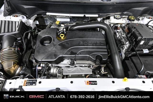 Photo of 2023 Summit White GMC Terrain