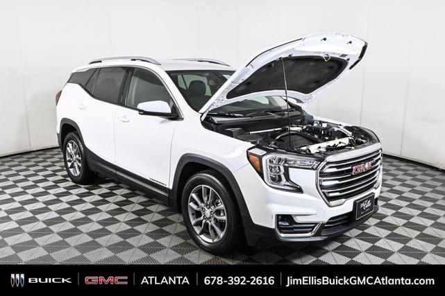 Photo of 2023 Summit White GMC Terrain