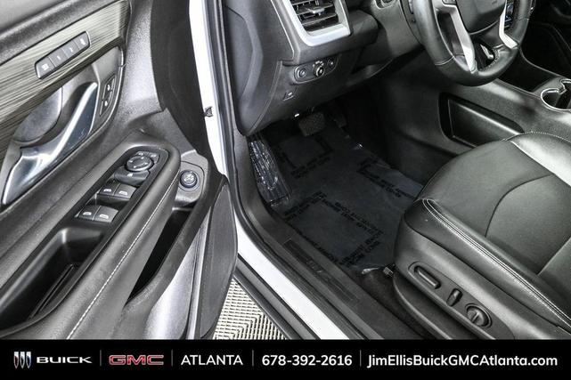 Photo of 2023 Summit White GMC Terrain