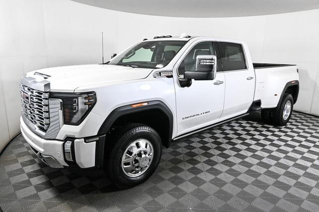 Photo of 2025 White Frost Tri-Coat GMC Sierra 3500