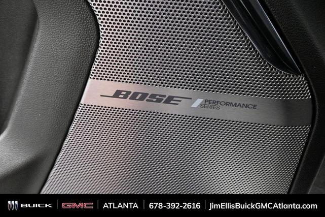 Photo of 2025 Summit White GMC Yukon