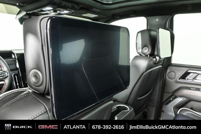 Photo of 2025 Summit White GMC Yukon