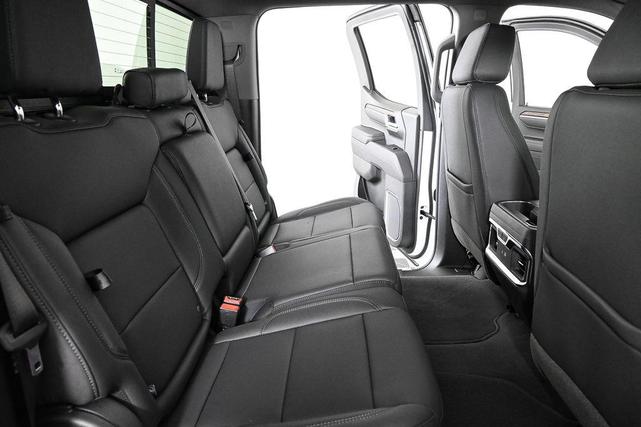 Photo of 2025 Summit White GMC Sierra 1500