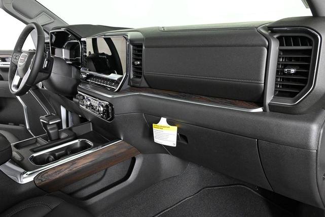Photo of 2025 Summit White GMC Sierra 1500
