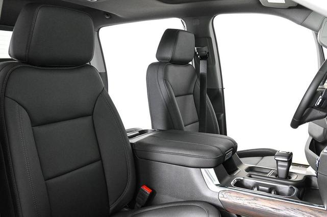 Photo of 2025 Summit White GMC Sierra 1500