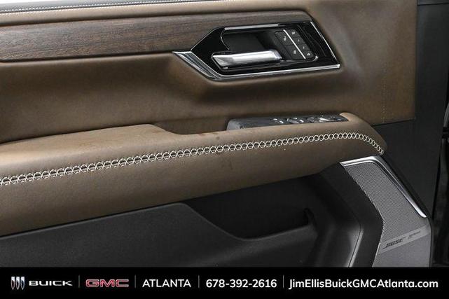 Photo of 2025 Onyx Black GMC Yukon XL