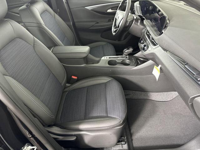 Photo of 2025 Ebony Twilight Metallic Buick Envista