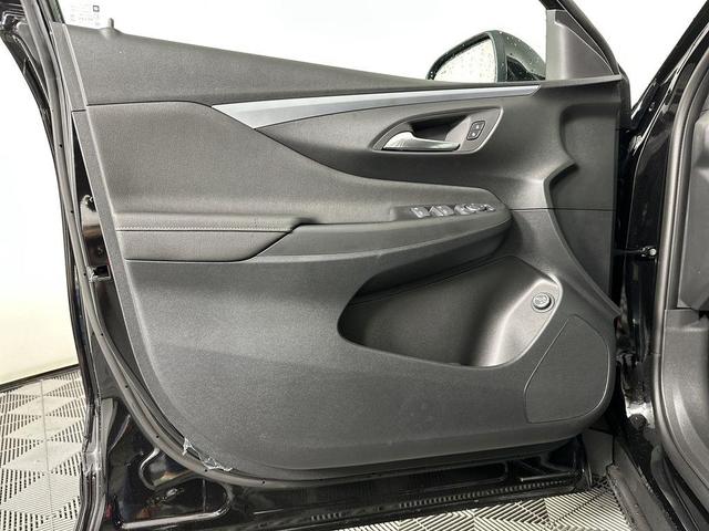 Photo of 2025 Ebony Twilight Metallic Buick Envista