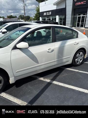 Photo of 2008 Winter Frost Nissan Altima